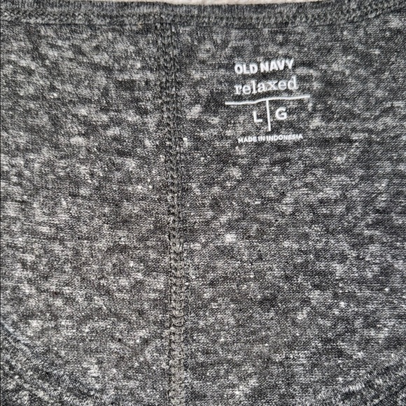 ๐ 2-Piece Womenโs T-Shirt Bundle โ Size Large - Picture 5 of 10